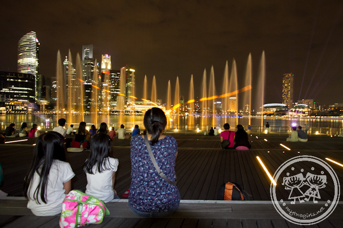 Marina Bay Sands - Fountain & Laser Show